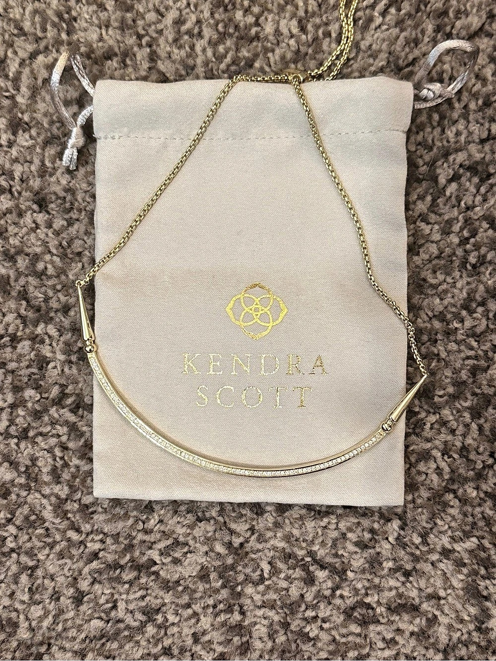 Kendra Scott Scottie Choker Necklace Gold-Tone Necklace with Pouch Like New